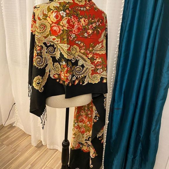 Rossini Russian traditional shawl, 76x 28,5 inch - Picture 2 of 5